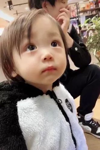                     孩子生下来太丑先别急着扔，请再给他们一次机会！