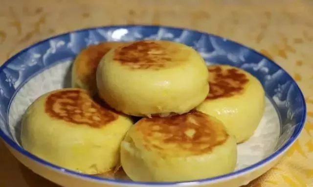 怎样发玉米面贴饼子 3d24192352364e609efefae46fa17a98.jpeg