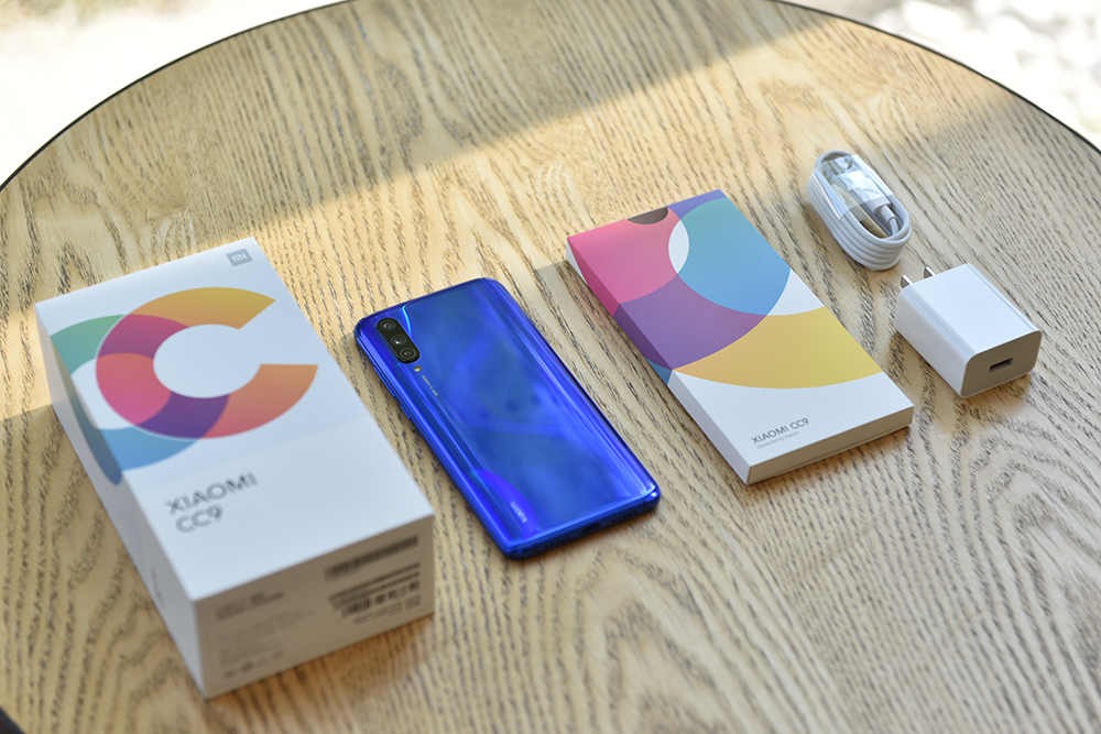 属于年轻人的潮流手机 小米CC9深蓝星球开箱