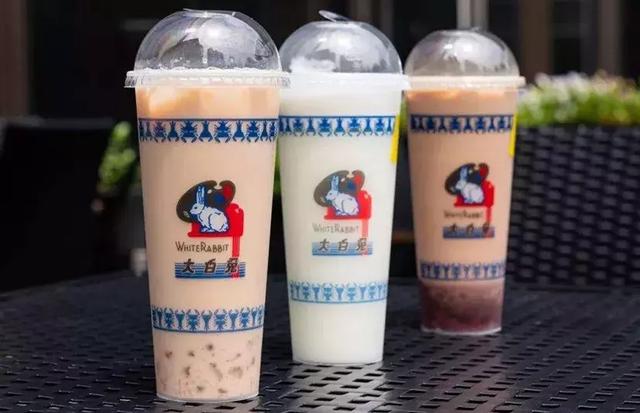 开奶茶店,卖冰淇淋,香水,沐浴大白兔奶糖,你在搞什么