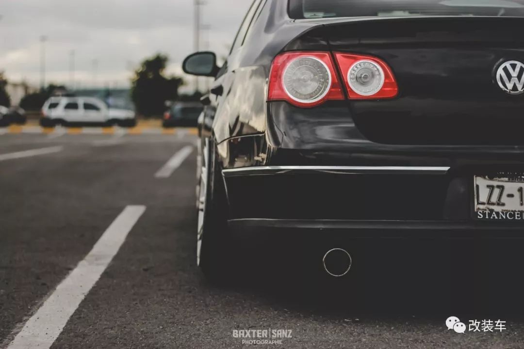 花费五六万买辆大众迈腾B6，混搭玛莎拉蒂轮毂后逼格十足!