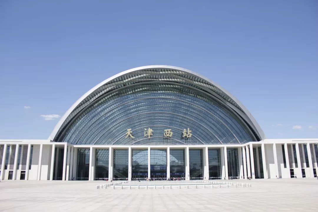 狐狐建议 将车辆停放于站区地下停车场,目前西站南,北广场地下停车场