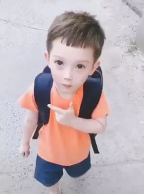                     孩子生下来太丑先别急着扔，请再给他们一次机会！