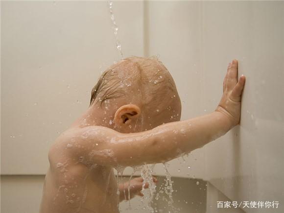                     炎炎夏日，宝宝中暑该咋办？
