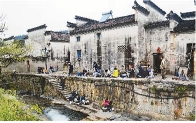 "洋船屋"驶向大江大河(古村今貌)_黄田村