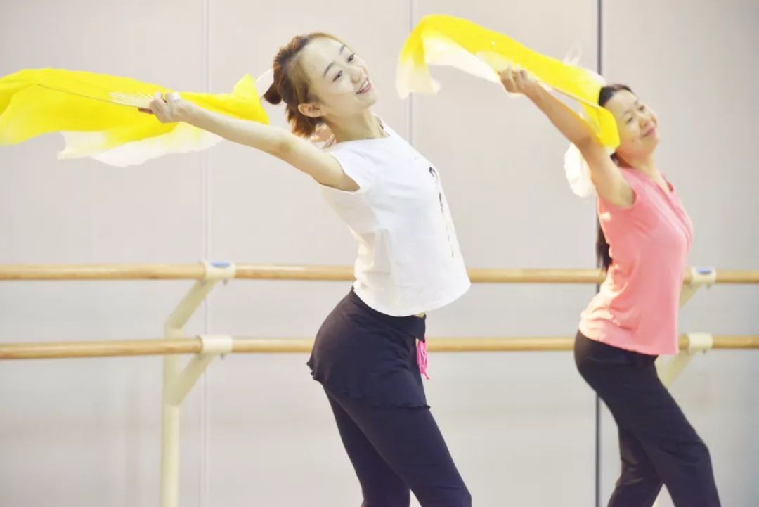 表演级教材师资实验班(第五期)| 13级山东胶州秧歌《小嫚的麦粒》