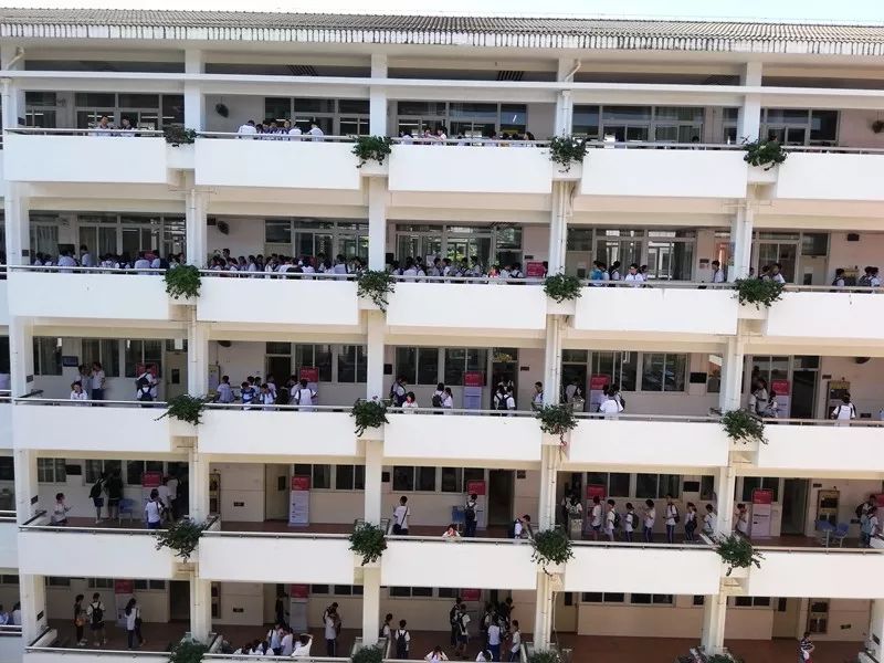 来一场可预测的冒险 ——记20190629厦门一中首届生涯探索活动之模拟