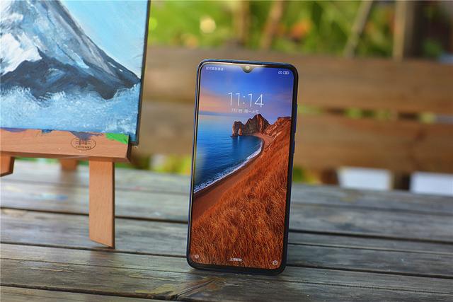 新款小米手机官宣图 8e32fc752c0d416f9654be01041131fb.jpeg