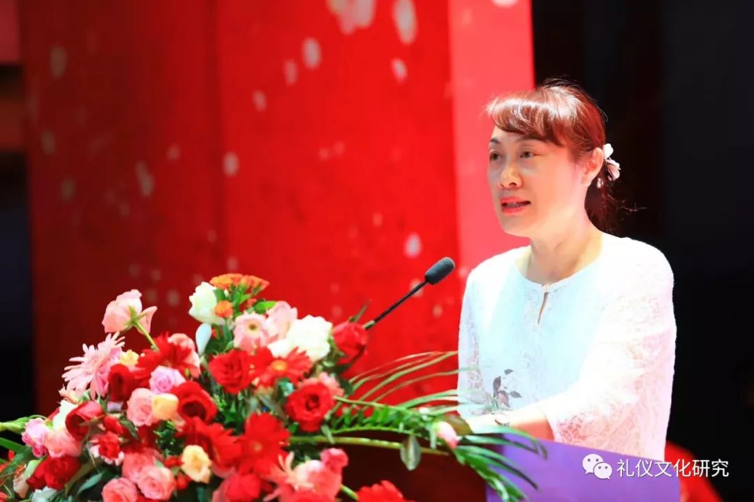 师生礼仪大赛(高铁乘务组)比赛 在北京商鲲教