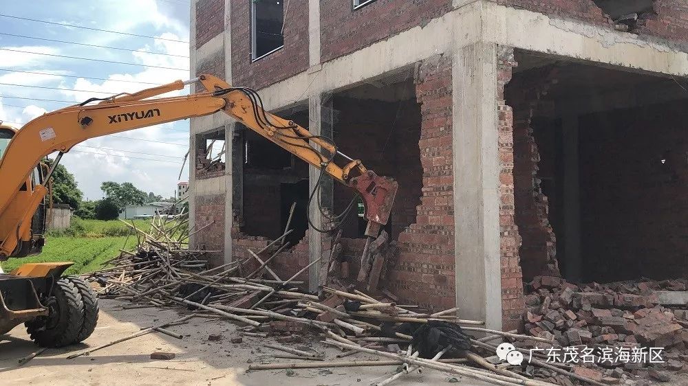 电城又一栋违建房屋被拆除