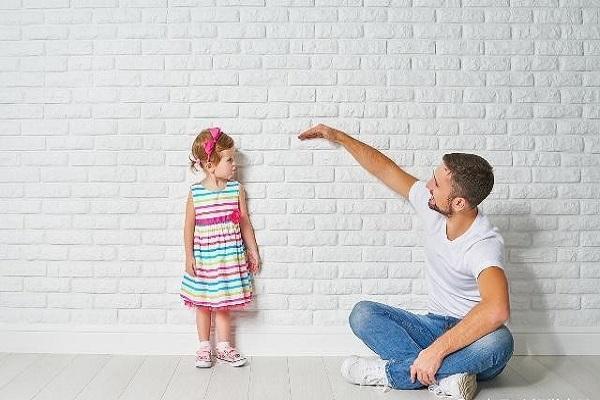                     原创            孩子长高全看遗传因素？常给孩子吃几种食物，肯定有利于长高孩