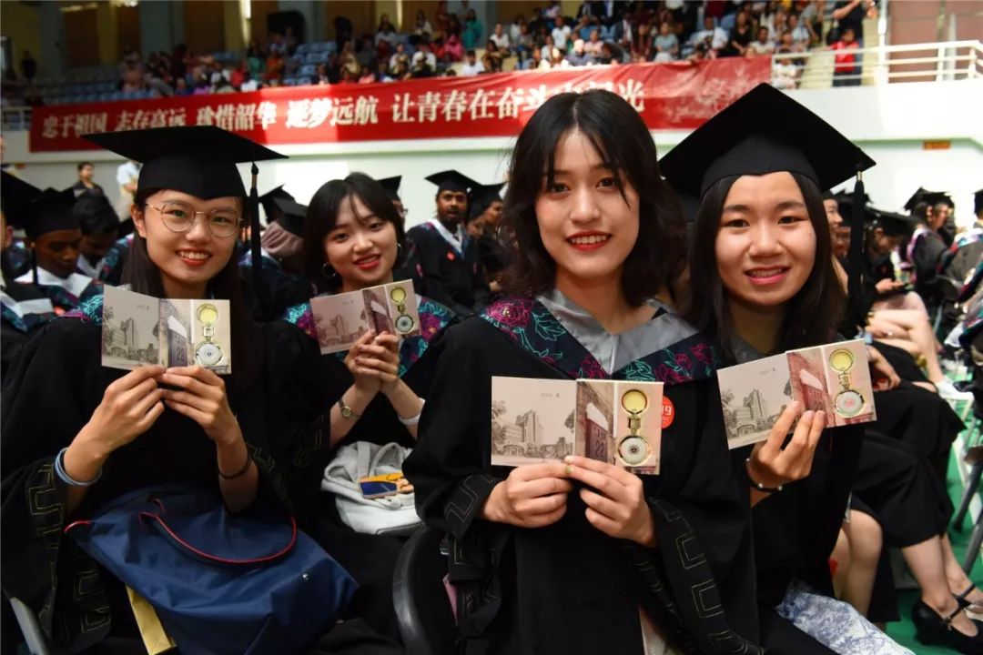 天津医科大学2019届本科生留学生毕业典礼暨学位授予仪式隆重举行