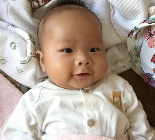                     原创            如果宝宝脸上有这3种现象，说明宝宝脾胃有问题，别不在意