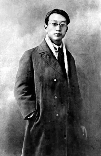 “英特纳雄耐尔，就一定要实现！”