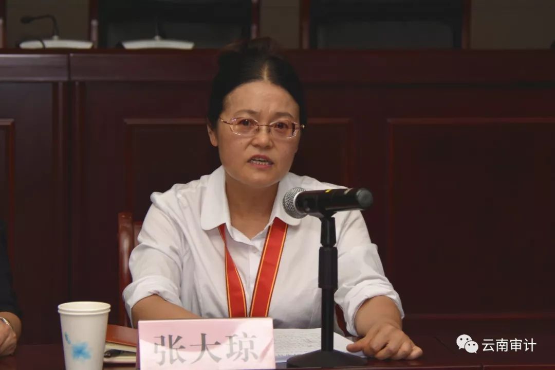 张大琼同志自1986年毕业被分配到麻栗坡县审计局工作,在边疆审计一线