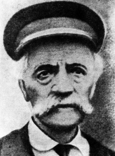 “英特纳雄耐尔，就一定要实现！”