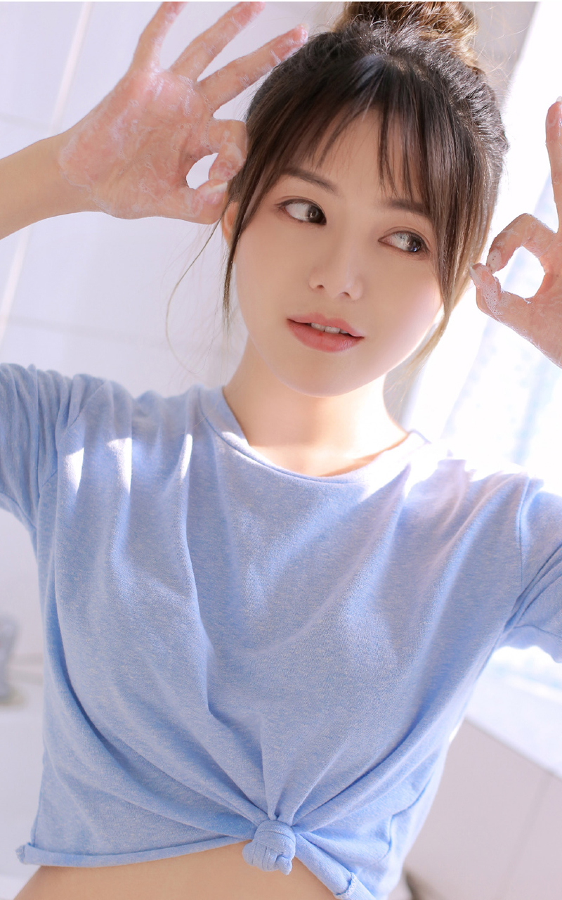 小蛮腰曲线丰满性感皮靴写真性感膝美女过图片