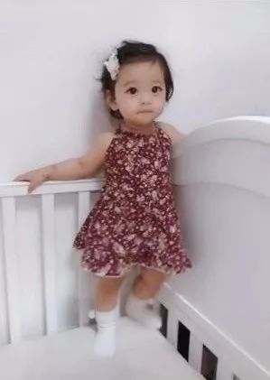                     孩子生下来太丑先别急着扔，请再给他们一次机会！