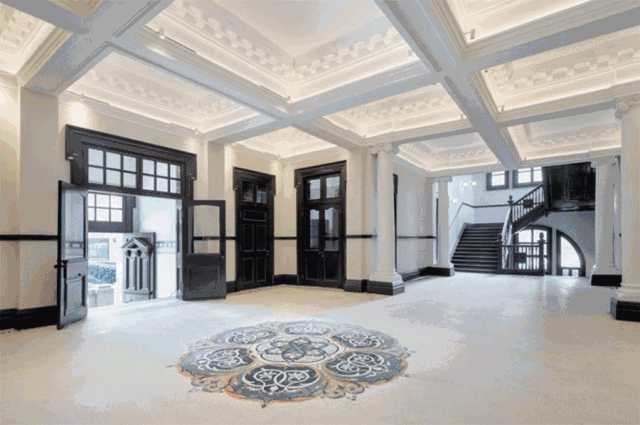 �Ϻ����̻��ַ�����ڱ������Ƶ��е���ʷ����