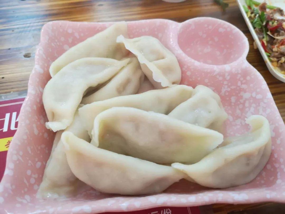 67除了去外面食用或者点外卖在家里包饺子非常简单,但想调出好吃的