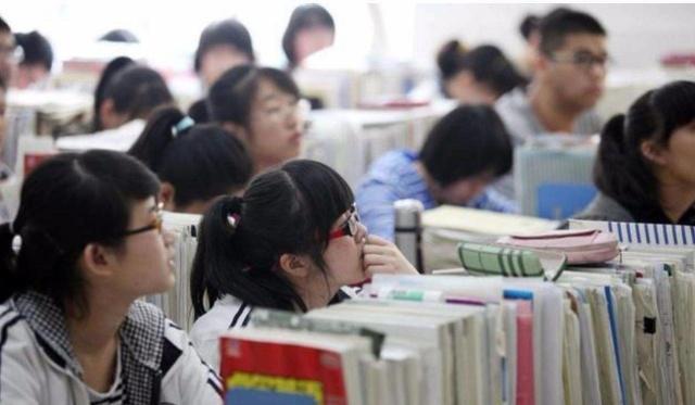 大学怎么看自己的班级 0f739c754bc743e4bbd89d89fe434d93.jpeg