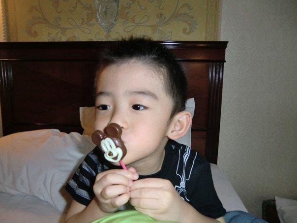                     劝告：3岁前，3种食物不是疼孩子，是“坑娃”，还有家长不自知