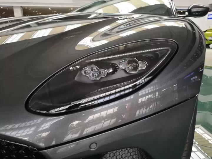 史上最快阿斯顿·马丁跑车dbs superleggera