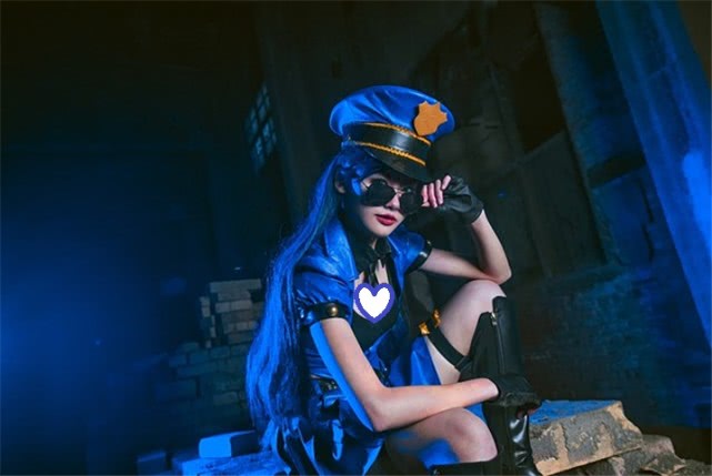 cosplay联盟夏,金木研cosplay 英雄联盟cos正片:凯特琳——女警狙击,乖乖投降吧小朋友!