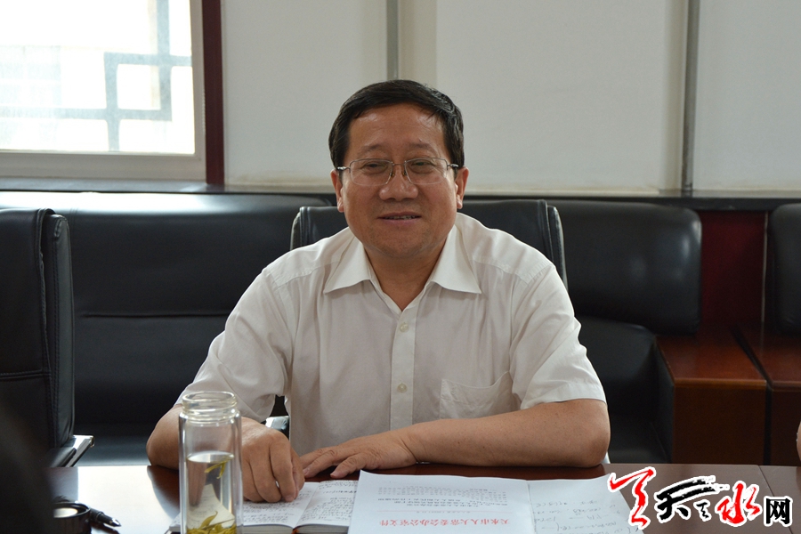 蒲朝晖指导秦州区玉泉镇人大和代表工作