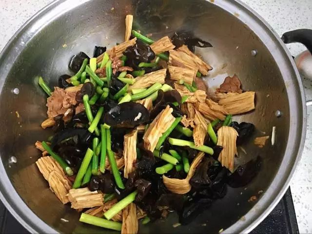 炒哪些菜适合放花椒 c5ea00c0f888409e9437bec9357af210.jpeg