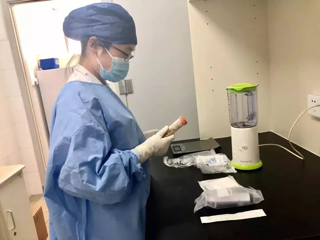 上海市儿童医院运用粪菌移植技术治疗儿童肠道疾病