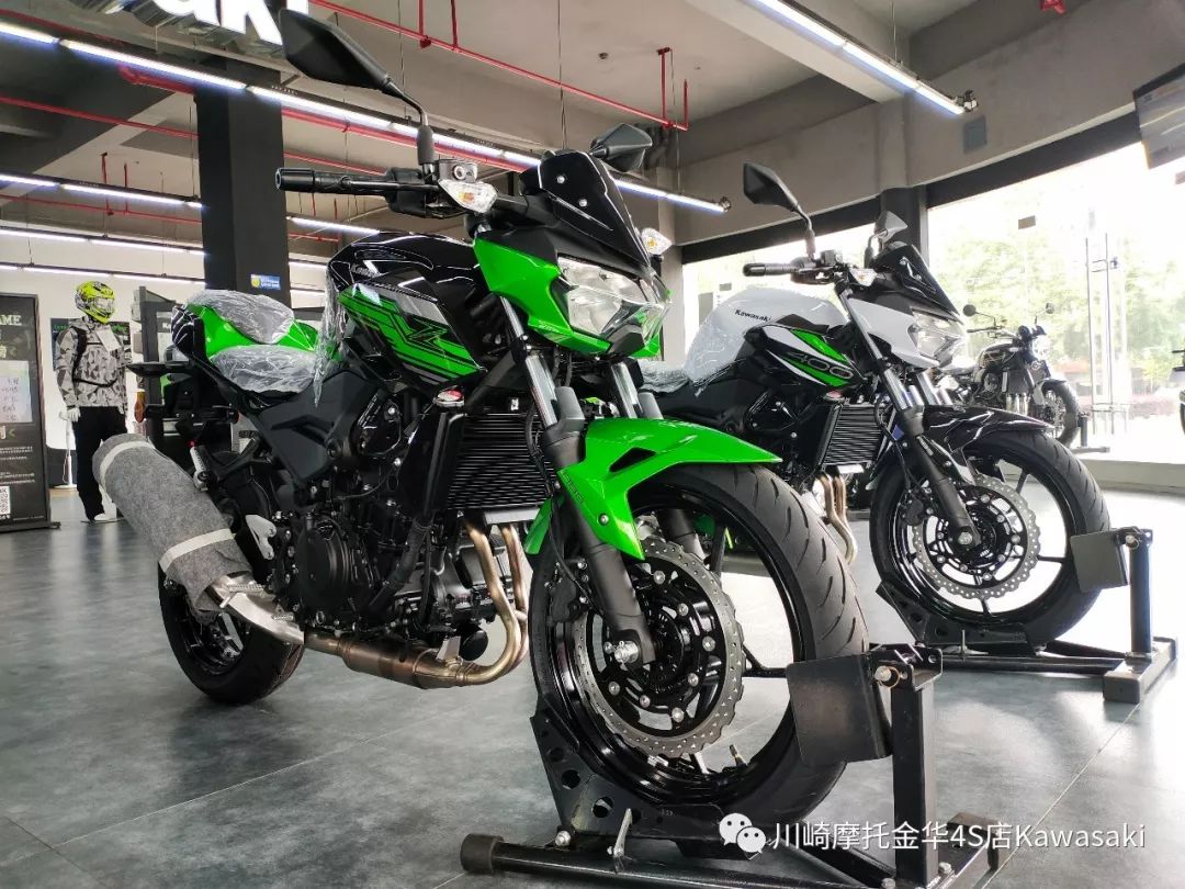 "街道利器"全新川崎z400到货 欢迎来店品鉴!