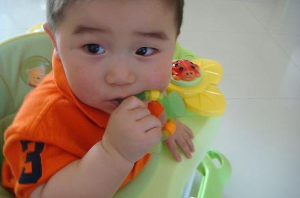                     3岁宝宝喝绿豆汤“晕”了，医生有话：夏季带娃这3样尽量少吃