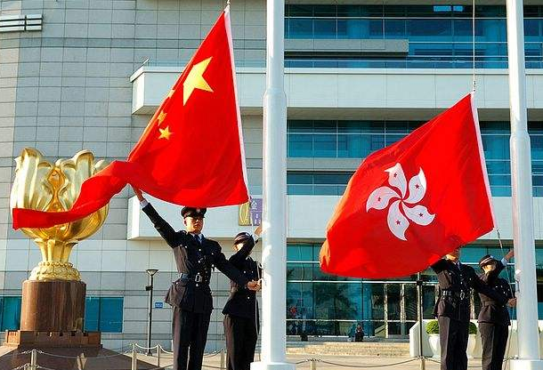 鹿野50年前英国准备提前归还香港的内幕