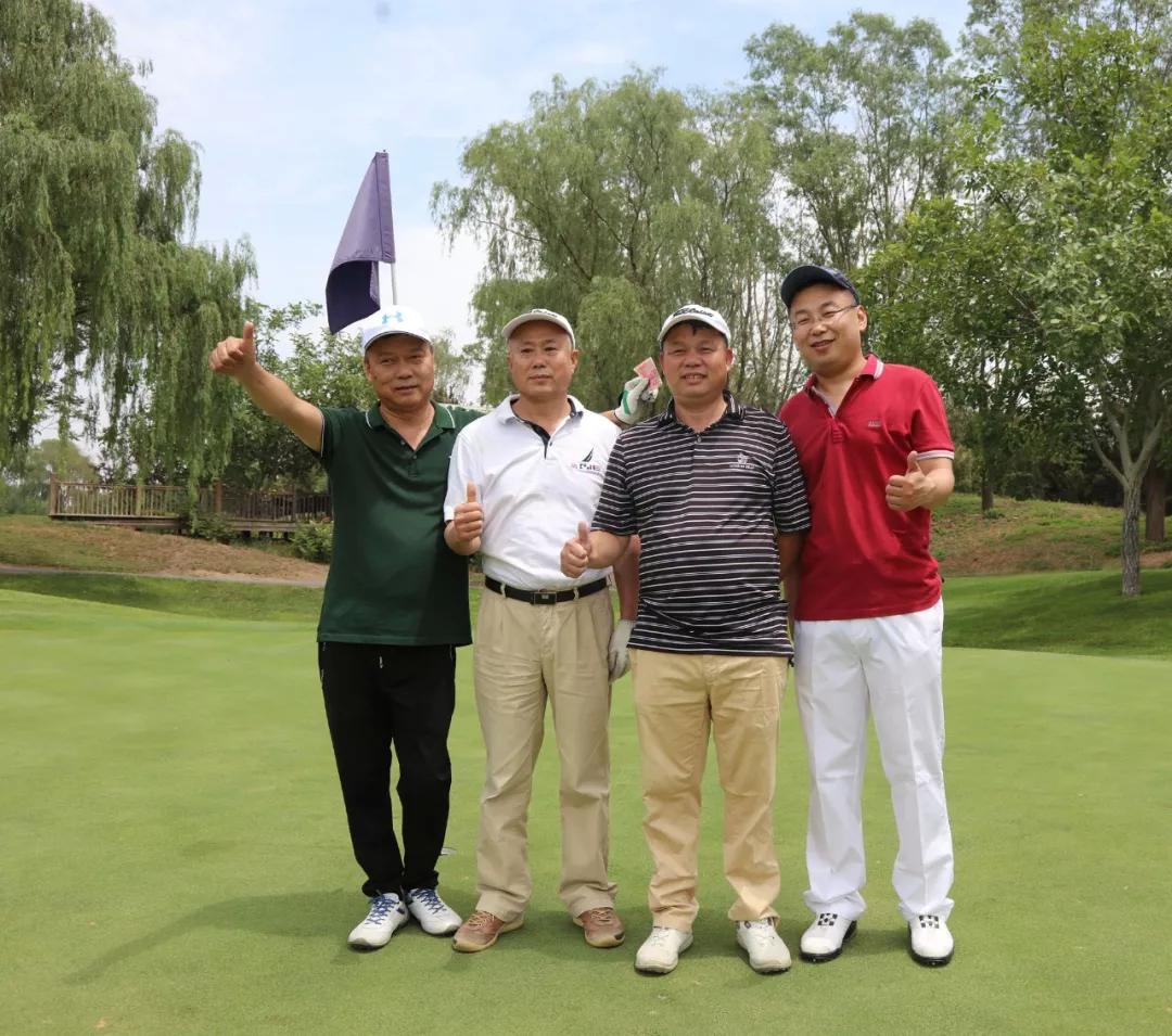 闽籍高尔夫球队联谊赛在北京华科国际高尔夫俱乐部举行