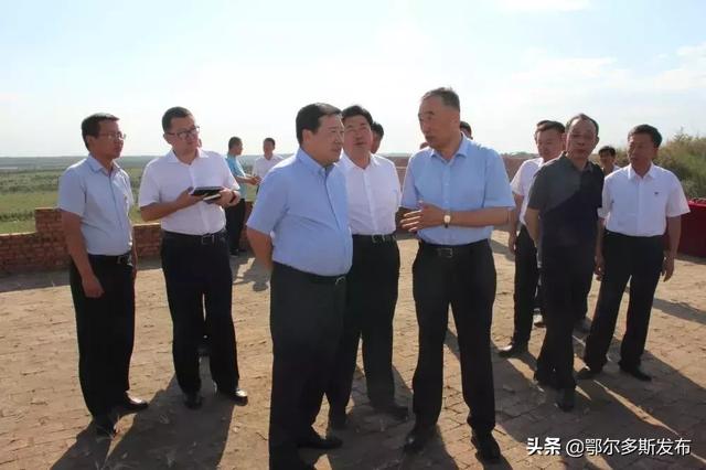 内蒙古电力公司董事长王玉成一行来鄂尔多斯市调研