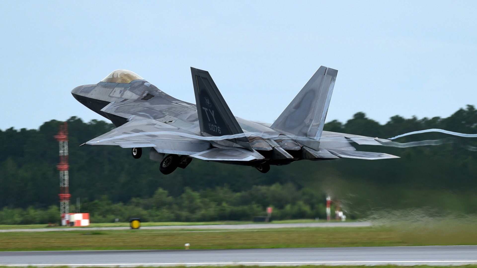 怎么做战斗机简单 26d998d955a54df4aa10172869525cf3.jpeg