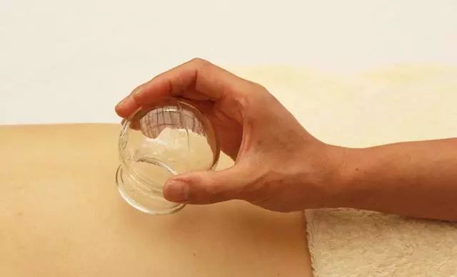 怎么去除屋内湿气 29db6054bcab4531894906f2e886abf6.jpeg