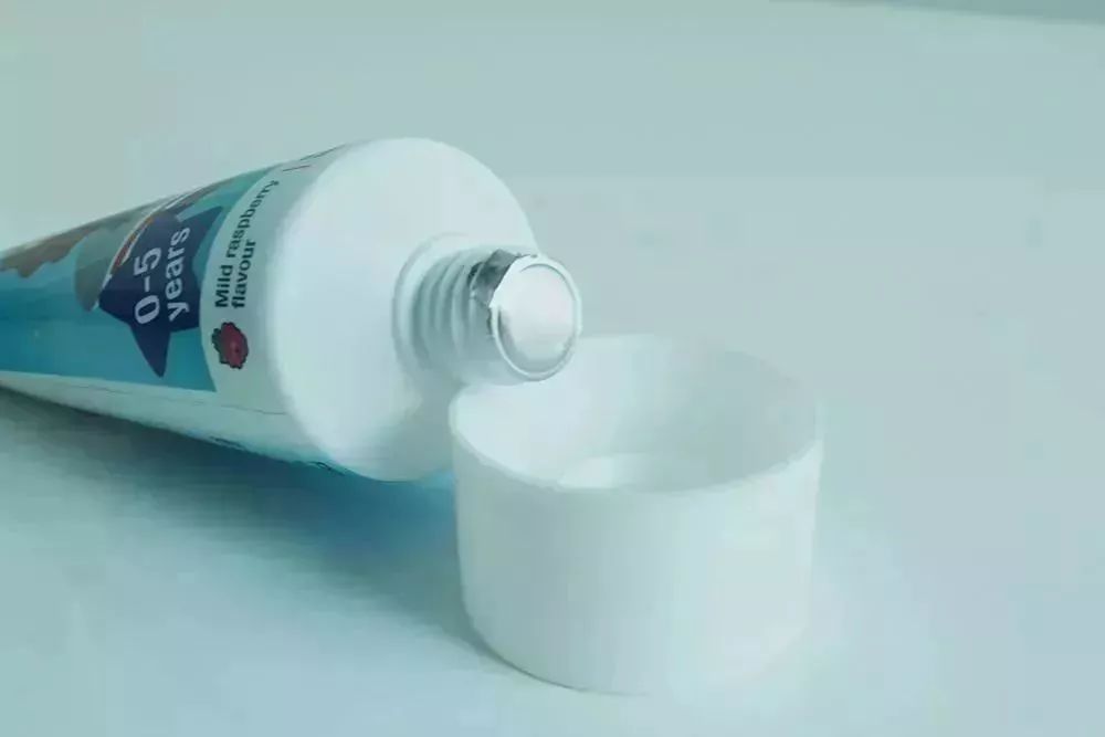                     76%的儿童龋齿率，全都是因为家长不重视这件事