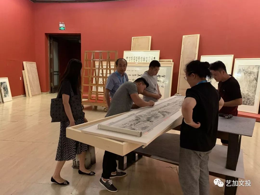 关注| 金陵文脉——南京书画院建院40年书画作品晋京展布展花絮