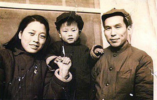 齐名郭兰英的大歌唱家,爱音乐也爱才,但最难舍还是相伴71年的他!