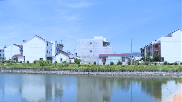 枫驿村人口_马嵬驿民俗文化村
