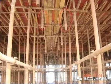 导致模板支架坍塌的17个施工通病:对照检查工地,实用!