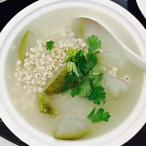                     宝宝夏季感冒，有7个症状，掌握3招有效调理方法，不用怕！