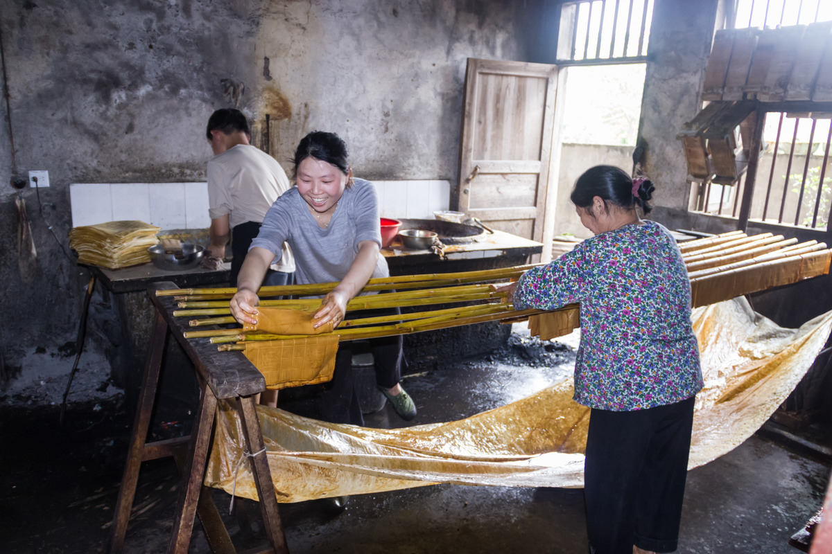 图虫人文摄影:牛皮豆腐干制作