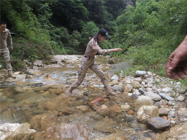 洪门忠义爱国电影《听天》剧组走进陕西镇安月