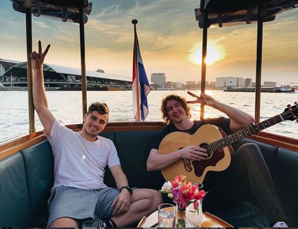 martin garrix和戳爷,martingarrix edm男孩martingarrix脚踝恢复顺利并重新开始接受booking