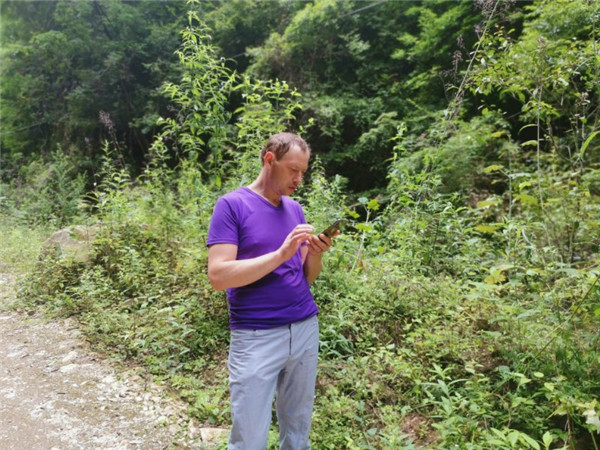 洪门忠义爱国电影《听天》剧组走进陕西镇安月