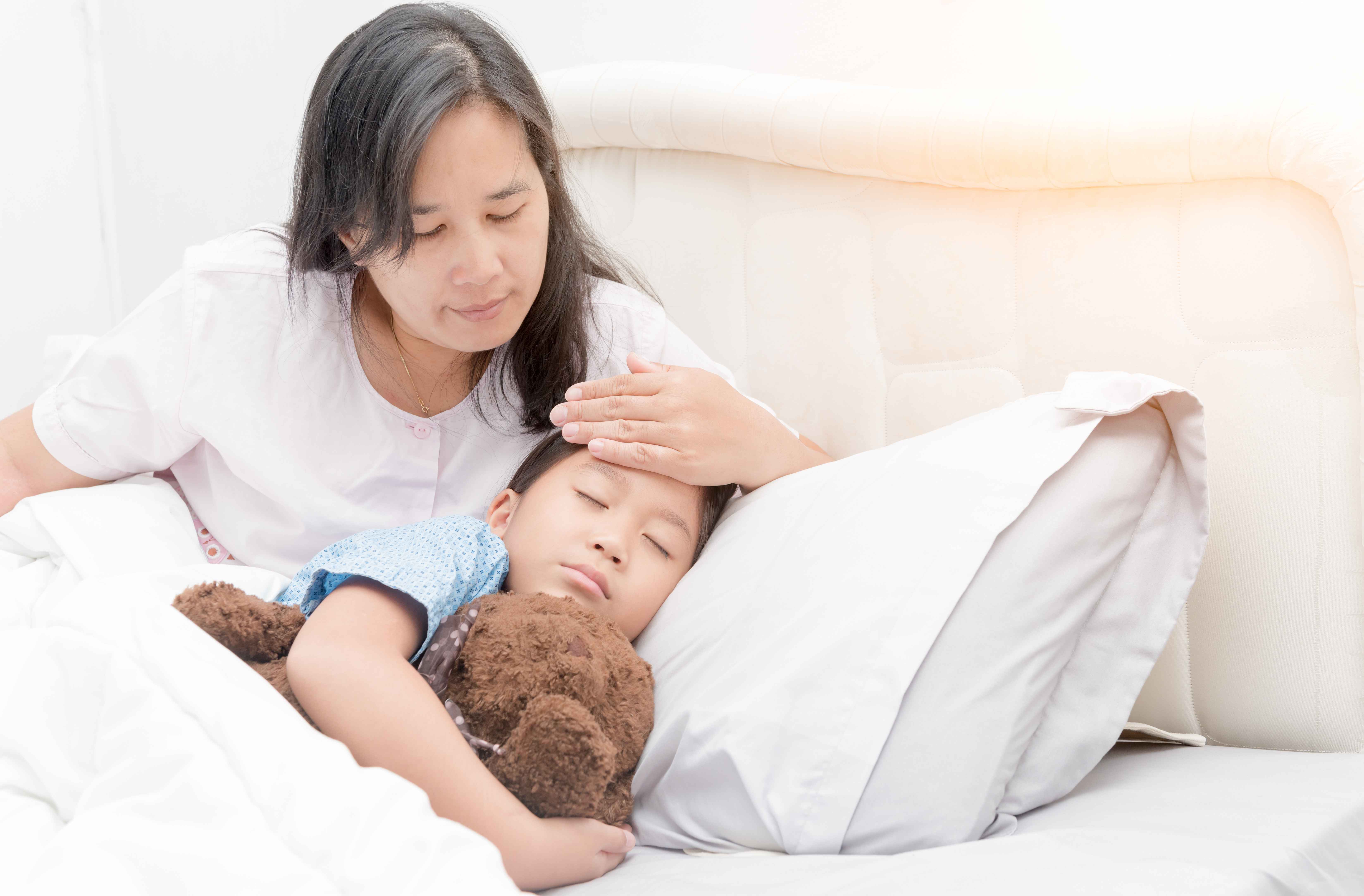                     宝宝体温达到多少度才算发烧？超过这度数父母要提高警惕了！