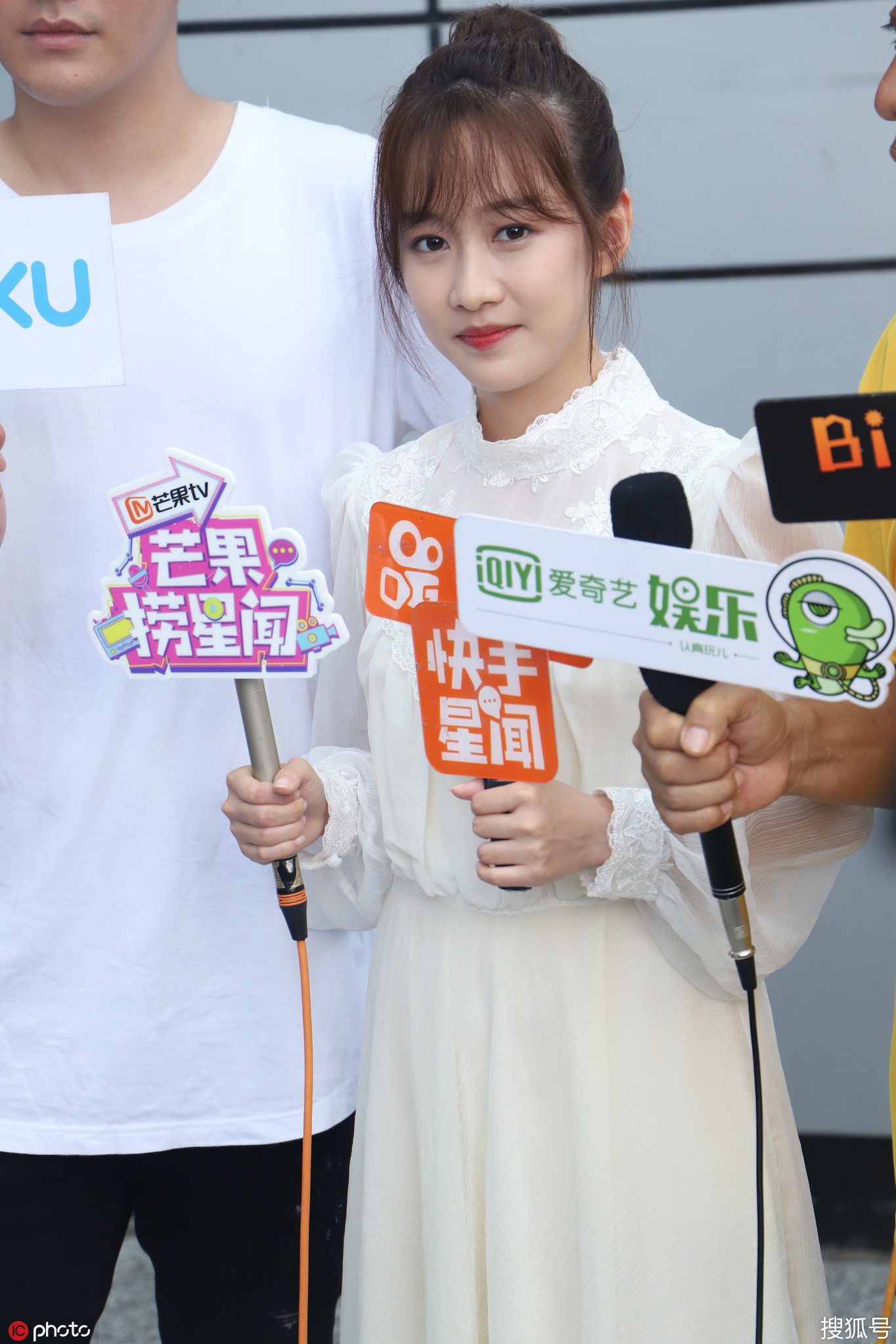 "严莉莉"刘美含,28岁的她还是十年前的身高